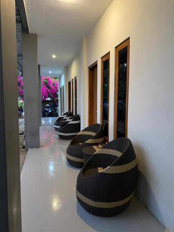Wl Guesthouse Labuan Bajo Bagian luar foto