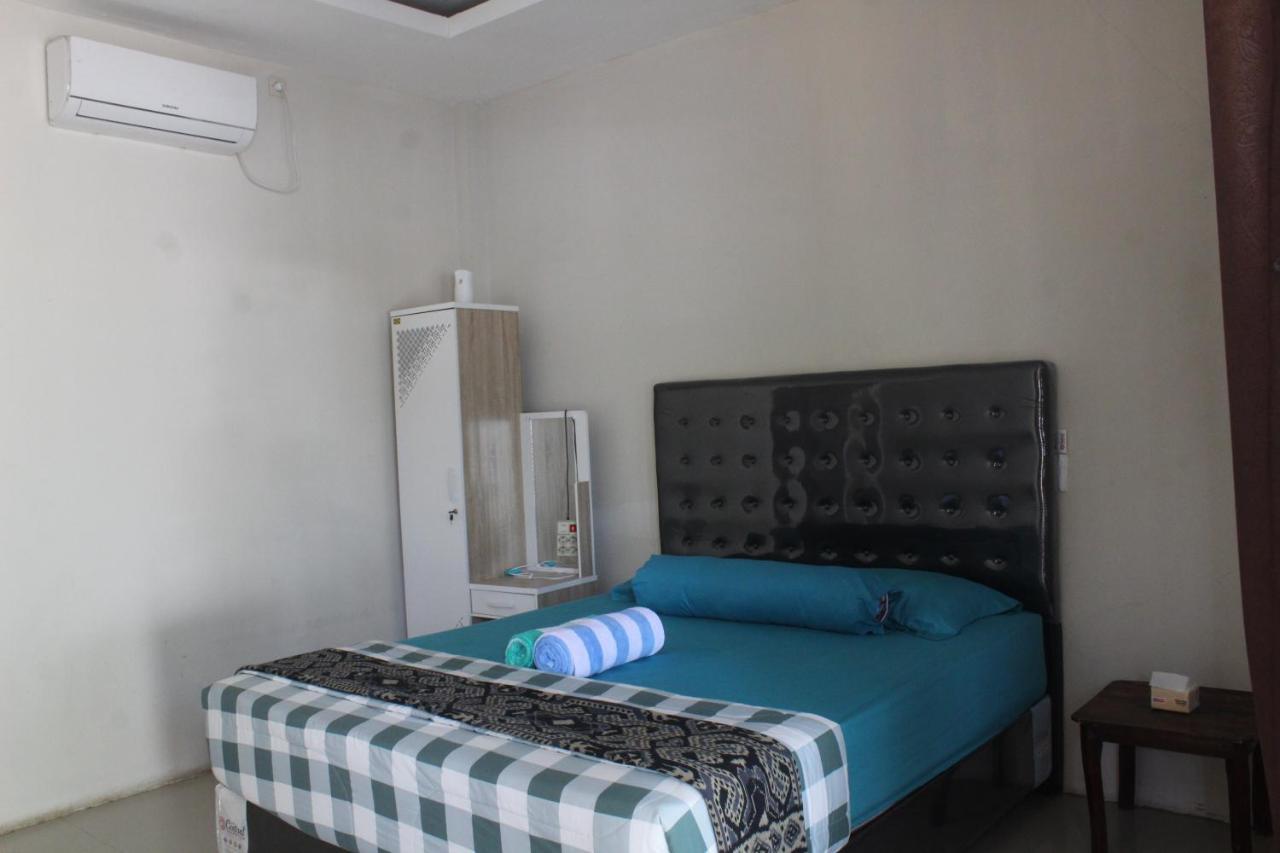 Wl Guesthouse Labuan Bajo Bagian luar foto