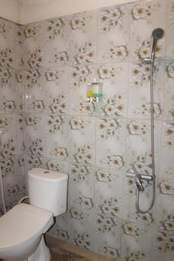 Wl Guesthouse Labuan Bajo Bagian luar foto