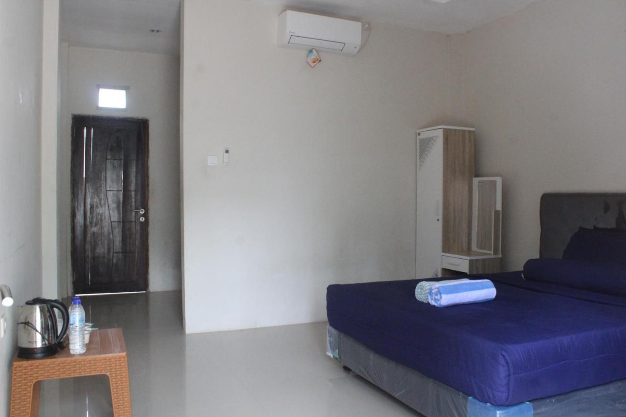 Wl Guesthouse Labuan Bajo Bagian luar foto