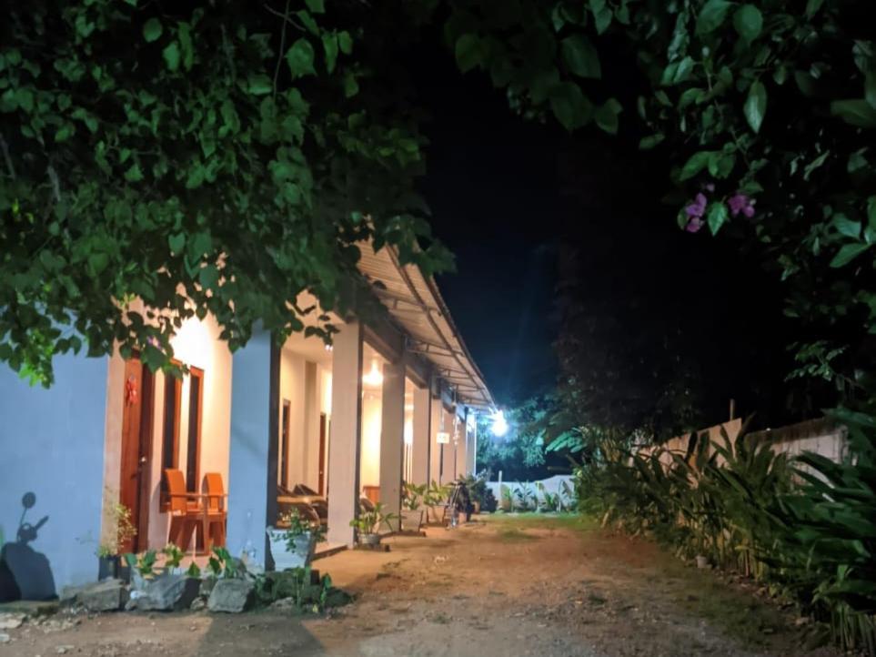 Wl Guesthouse Labuan Bajo Bagian luar foto