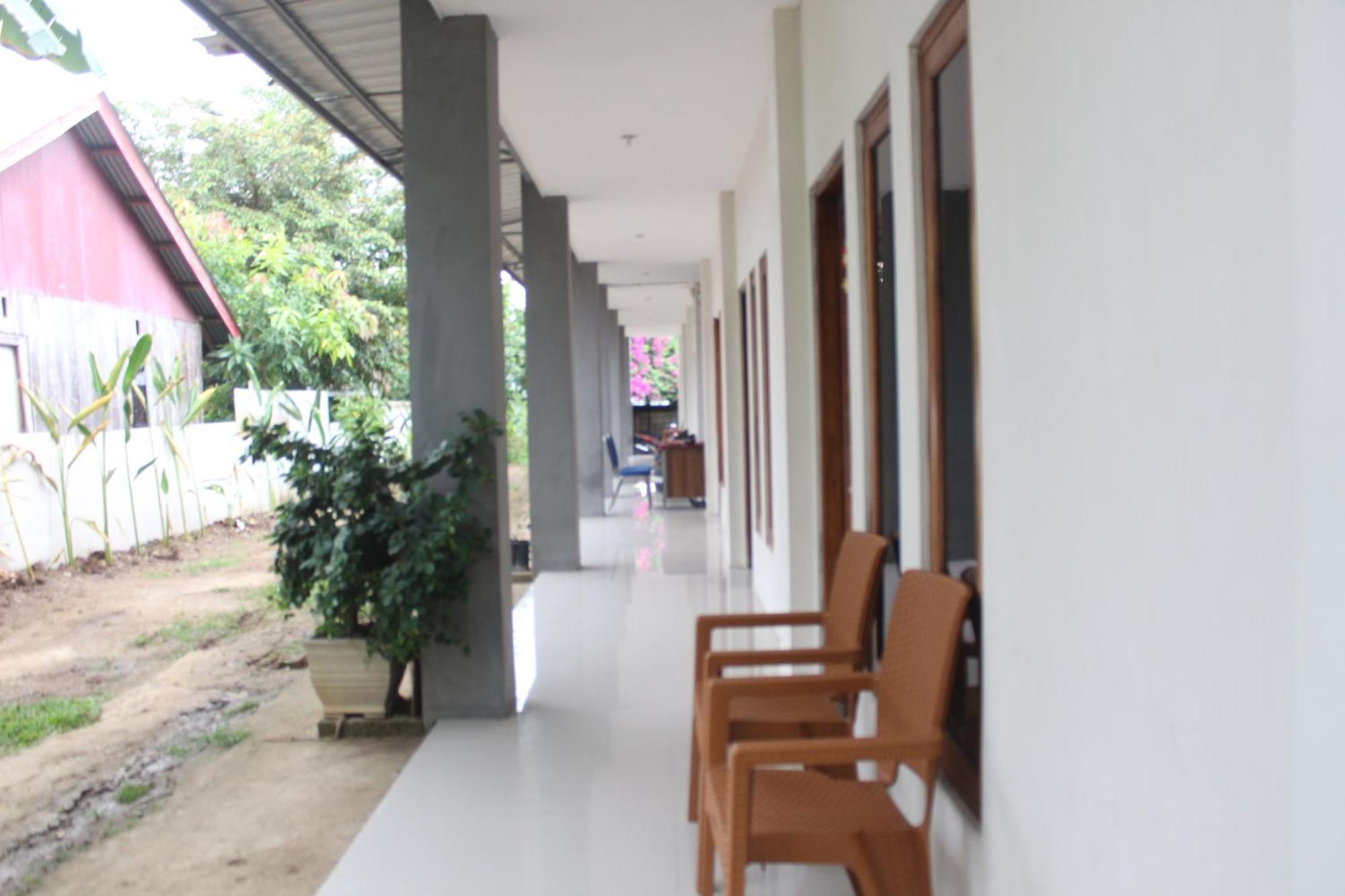 Wl Guesthouse Labuan Bajo Ruang foto